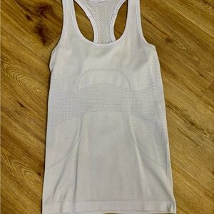 Lululemon Swiftly Tech Racerback Tank Top 2.0 Hip Length (light purple)